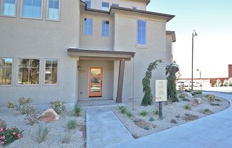 One of a Kind-3 Bedroom and 3 Bathroom Luxury Townhouse in Harris Ranch.