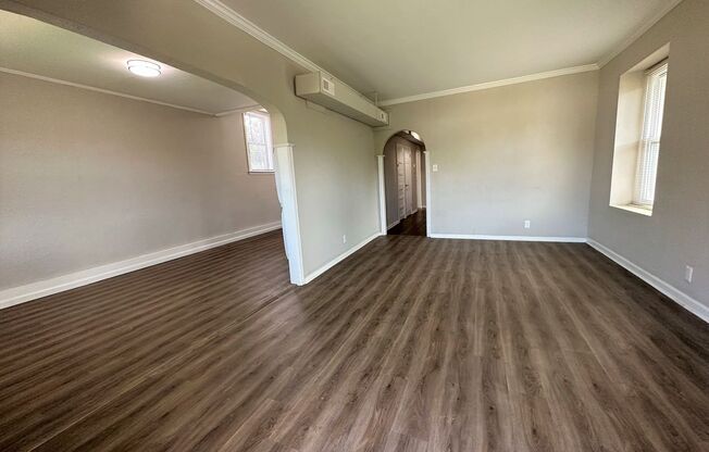 2 beds, 1 bath, 1,035 sqft, $1,595, Unit Unit 17-B