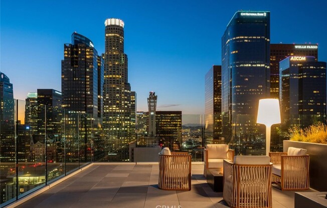 1 bed, 1 bath, 790 sqft, $5,300, Unit 1601