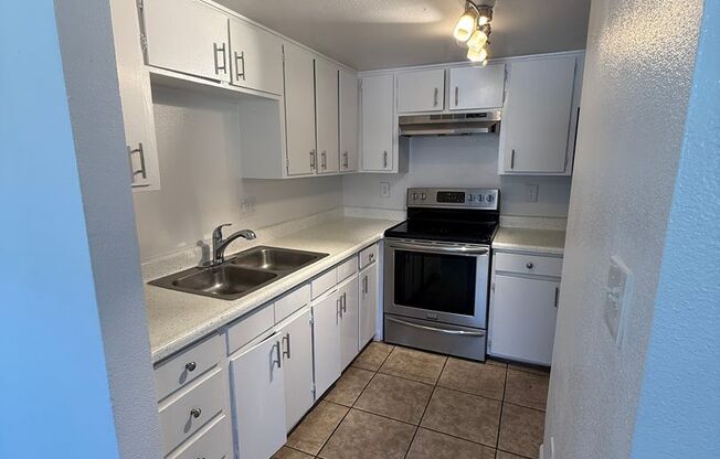 1 bed, 1 bath, 627 sqft, $750, Unit 110