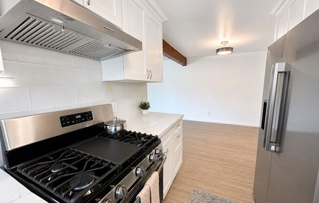 MUST SEE 2 Bed+2 Bath Units Now Leasing at 604 E Orange Grove Ave