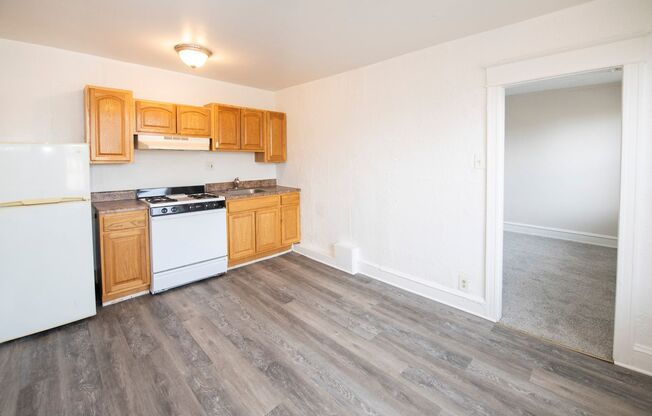 Studio, 1 bath, 450 sqft, $945, Unit 103-A106