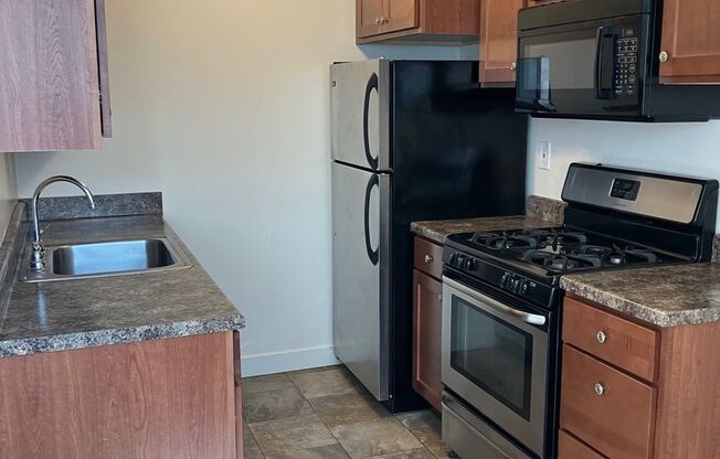 1 bed, 1 bath, $1,150, Unit 308