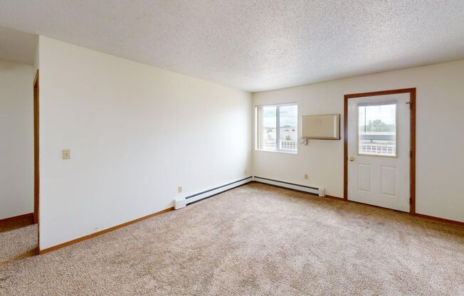 3 beds, 2 baths, 1,008 sqft, $1,250, Unit 1704-110