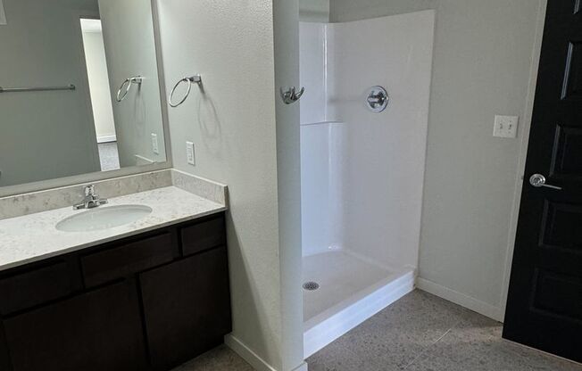 1 bed, 1 bath, 625 sqft, $1,100, Unit C-209