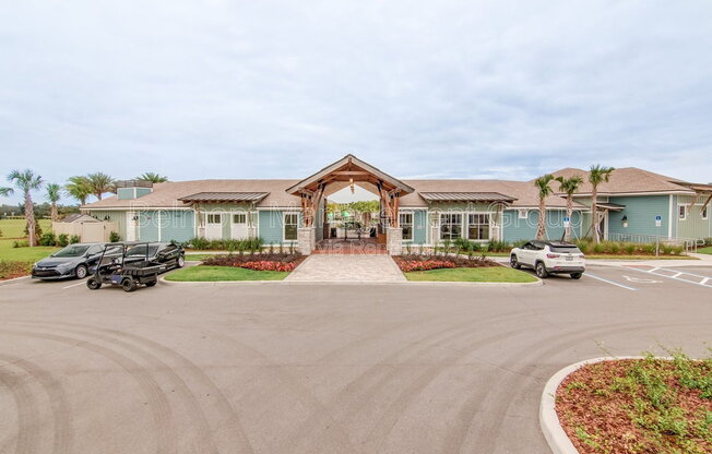 4 beds, 2.5 baths, 3,200 sqft, $3,300