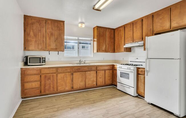 Pacific Beach Dr Units 1320-1322