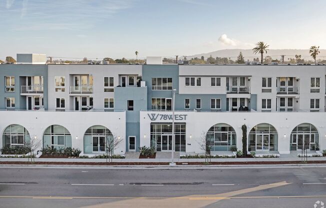 Studio, 1 bath, 569 sqft, $2,650, Unit Unit 305