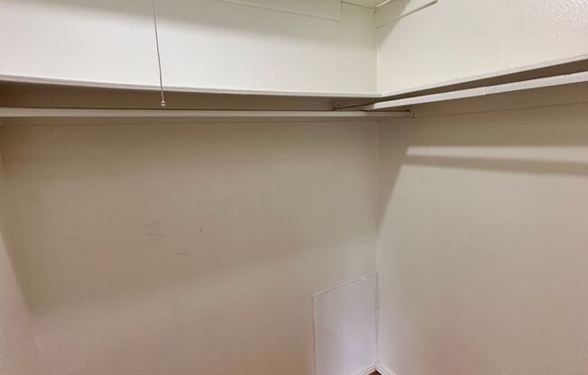 1 bed, 1 bath, 600 sqft, $700, Unit Unit 209