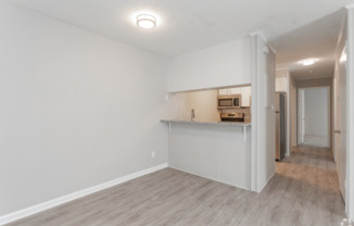 2 beds, 1.5 baths, 990 sqft, $999, Unit 4418-F