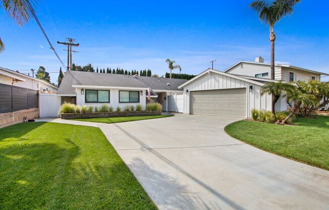 Beautiful Rehabbed Home In Mesa Verde with Large Yard!