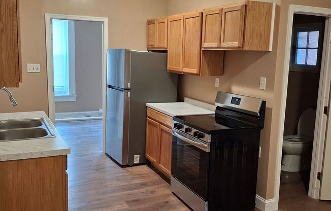 1 bed, 1 bath, $800, Unit Unit 1