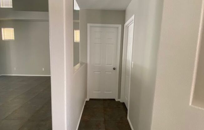 Southern Highlands 4 Bedroom- Single Family Home!