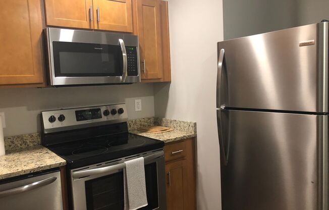 Studio, 1 bath, 500 sqft, $850, Unit G 205