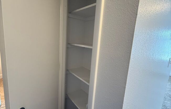 1 bed, 1 bath, 627 sqft, $750, Unit 208