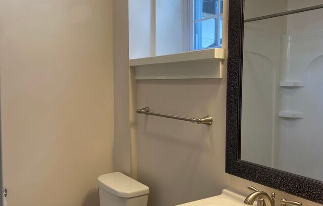 1 bed, 1 bath, $1,295, Unit Apt 3