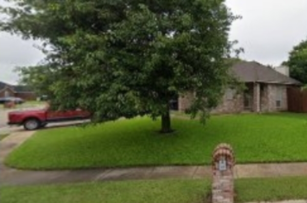 132 WALNUT LN