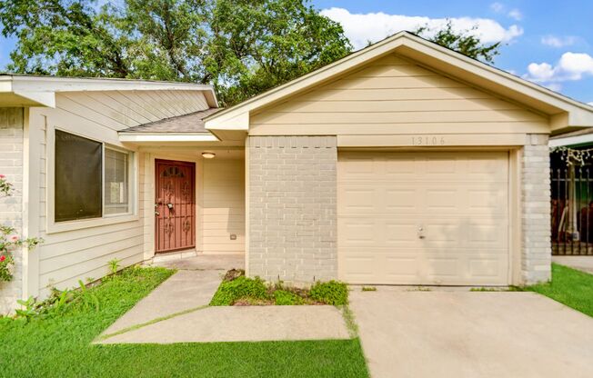 Stylish and Updated Rental Home in Prime Houston Location