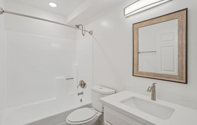 1 bed, 1 bath, 700 sqft, $1,748, Unit 120