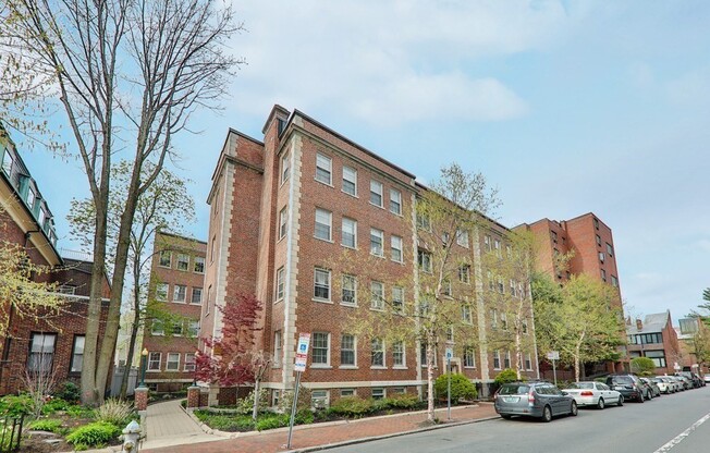 21 CHAUNCY ST