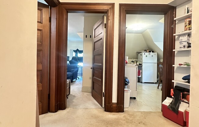 588 HURON AVE