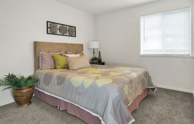 1 bed, 1 bath, 550 sqft, $1,295, Unit 37