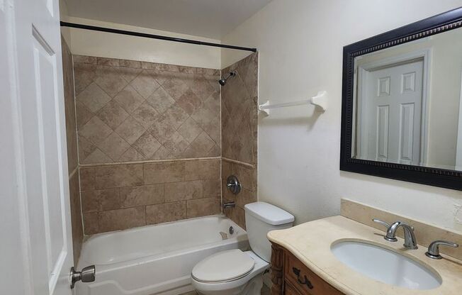 2 beds, 2 baths, $1,535, Unit Unit 4106E