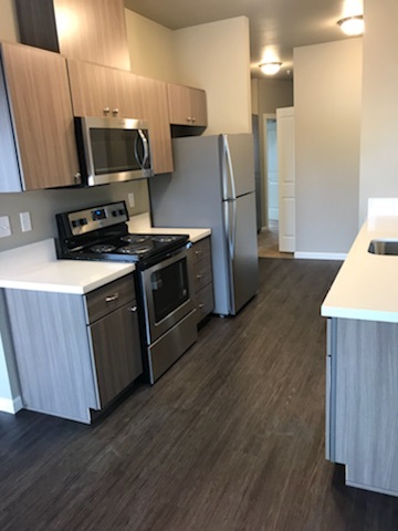 2 beds, 2 baths, 1,059 sqft, $1,715, Unit 202