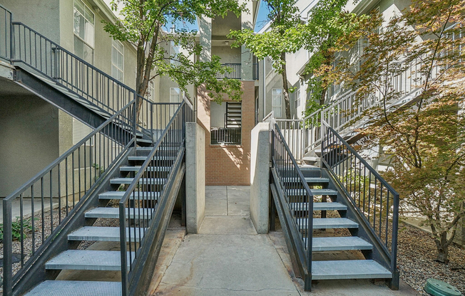 Courtyard Front View