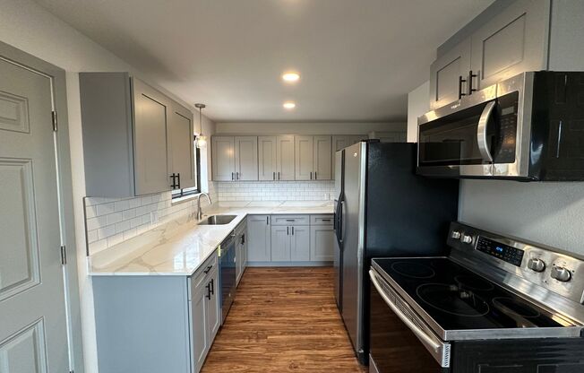 2601 - 2603 - 2607 14th Ave W