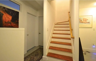 80 MESEROLE ST