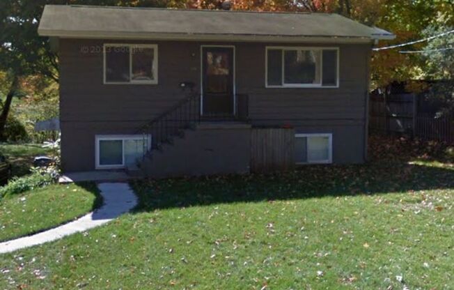 2 beds, 1 bath, $1,000