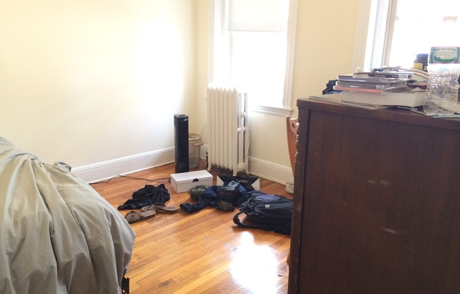 1 bed, 1 bath, 577 sqft, $2,350, Unit 02-054