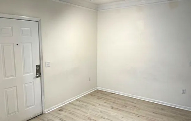 2 beds, 2 baths, $2,050, Unit Unit 5103