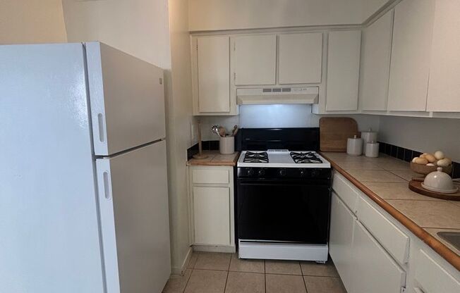 1 bed, 1 bath, 620 sqft, $1,199, Unit MKEB-101