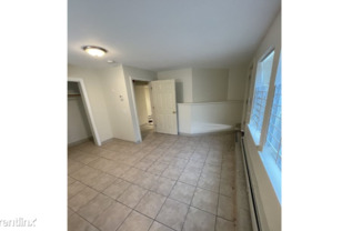 382 Brook Street 3