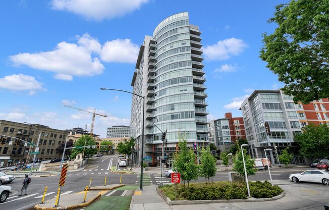 Studio, 1 bath, 700 sqft, $1,600, Unit CIV903