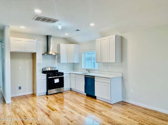 149 VEDDER AVE