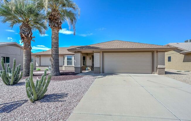 55+ Gorgeous Gem ready for Move in!