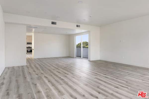 3210 1/2 VERDUGO RD