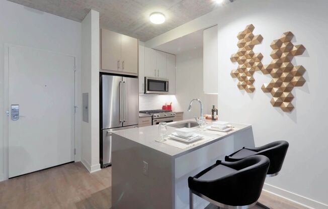 1 bed, 1 bath, 738 sqft, $2,725, Unit 503