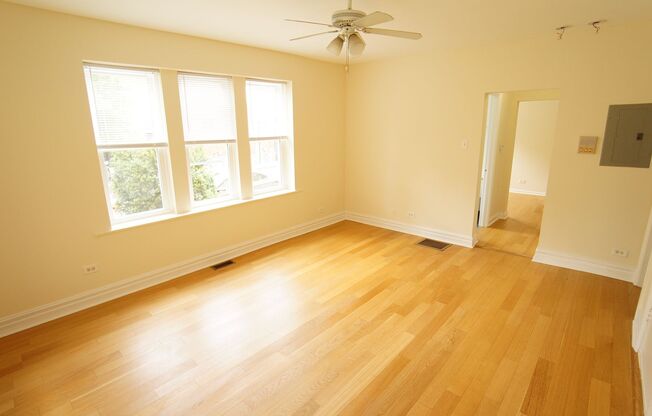 3533 Fullerton LLC