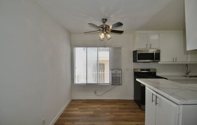 1 bed, 1 bath, 670 sqft, $1,895, Unit 06