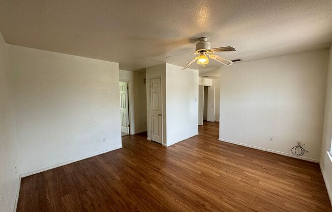 2 beds, 1 bath, $650