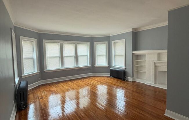 8228 S Maryland