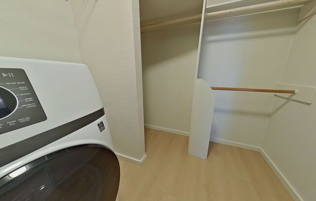 1 bed, 1 bath, 469 sqft, $1,312, Unit 24B