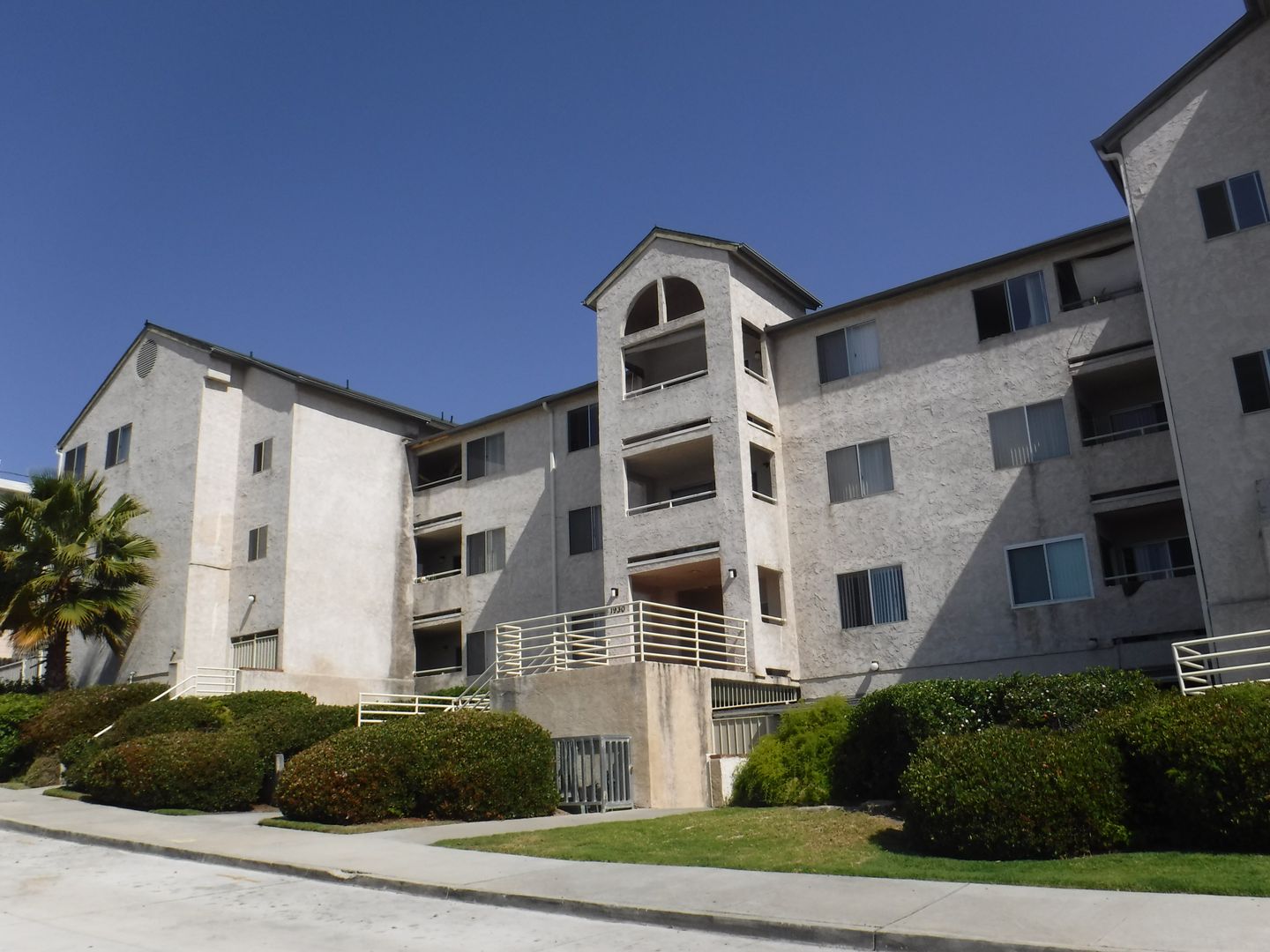 Georgia Court Apartments