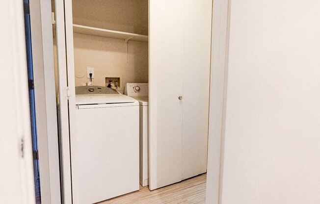 Tacoma Apartments - Notch8 Apartments - Laundry