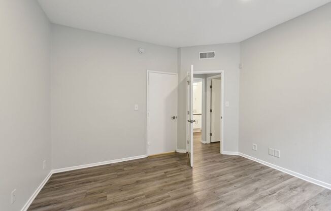 3 beds, 1.5 baths, 1,200 sqft, $2,798, Unit 409