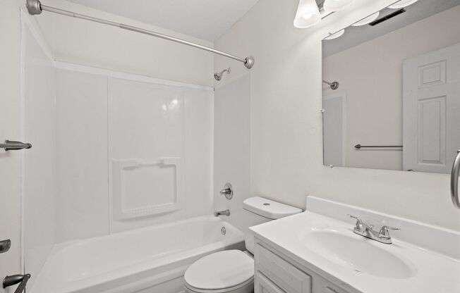 1 bed, 1 bath, 575 sqft, $825, Unit 01-002